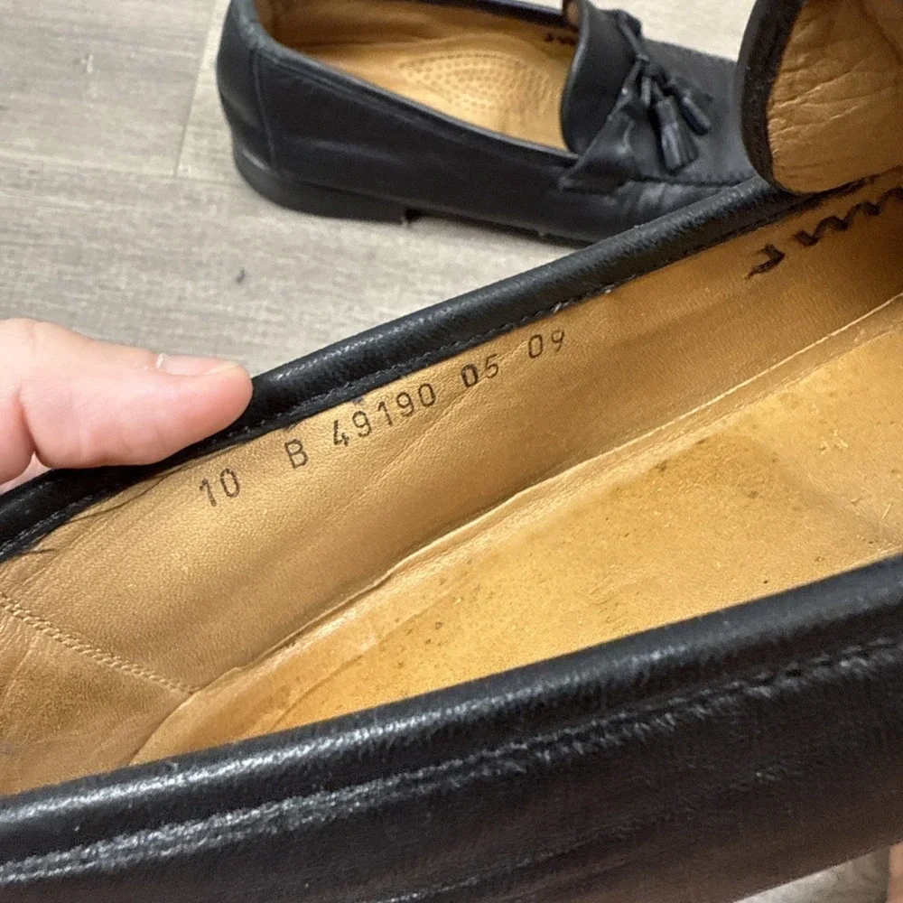 Allen Edmonds Urbino Black Leather Tassel Loafers Mens 10 B Made in Italy 49190
